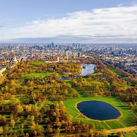 The Perfect City Escape For Your Next Vacation London Exterior photo
