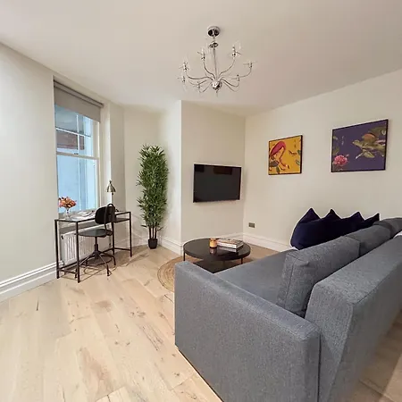 The Perfect City Escape For Your Next Vacation London Exterior photo