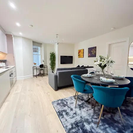 The Perfect City Escape For Your Next Vacation London Exterior photo